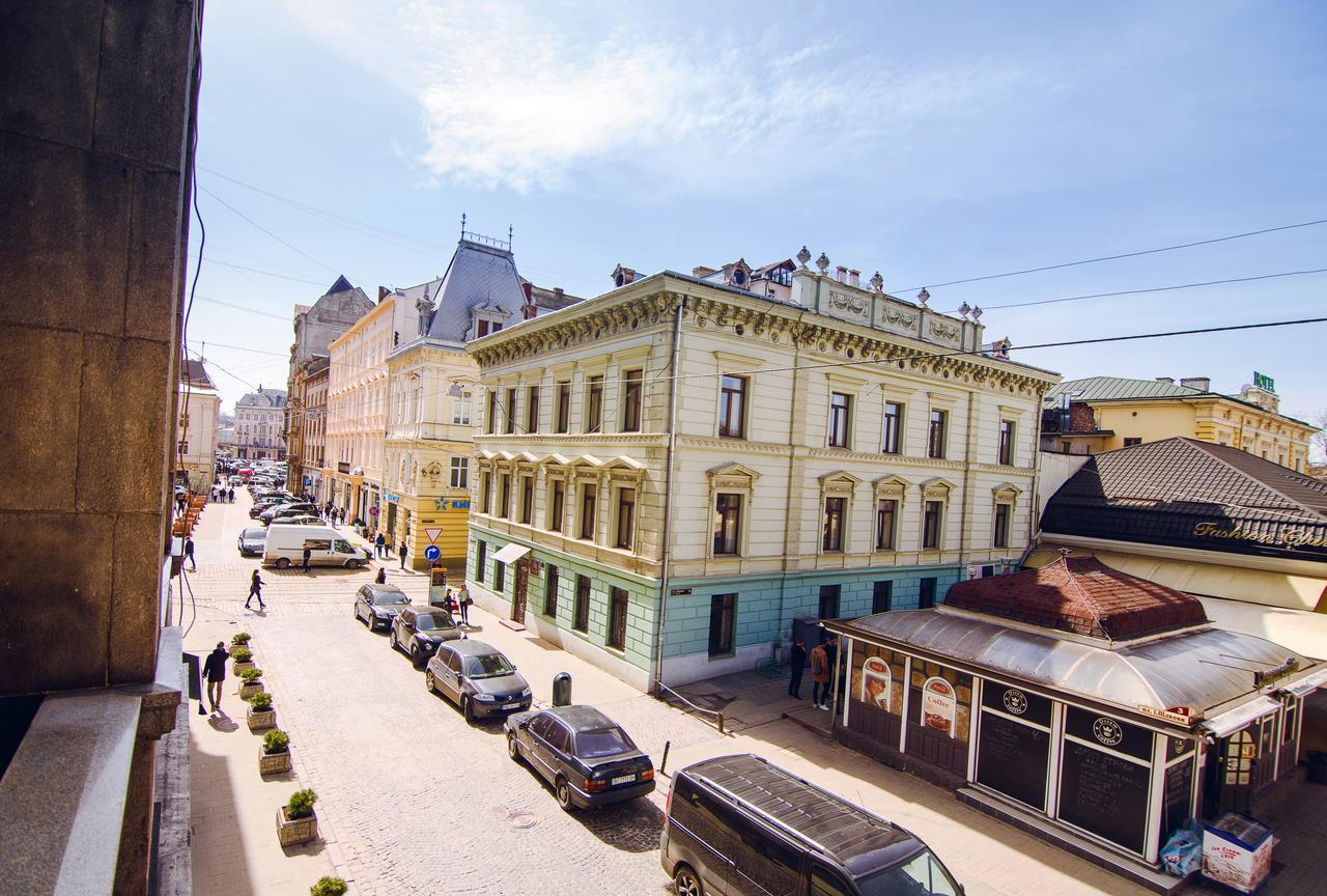 Cossacks Hostel Lviv Eksteriør bilde