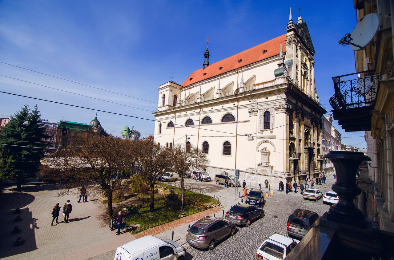 Cossacks Hostel Lviv Eksteriør bilde