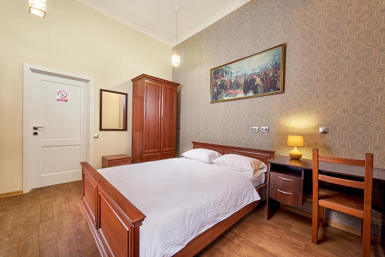 Cossacks Hostel Lviv Eksteriør bilde